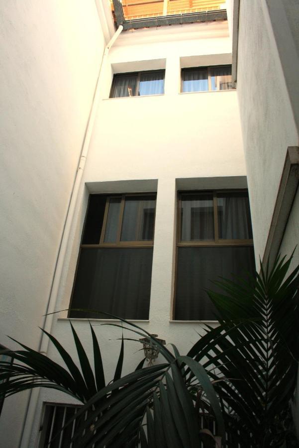 Pension Reina Josefina Santa Fe  Bagian luar foto