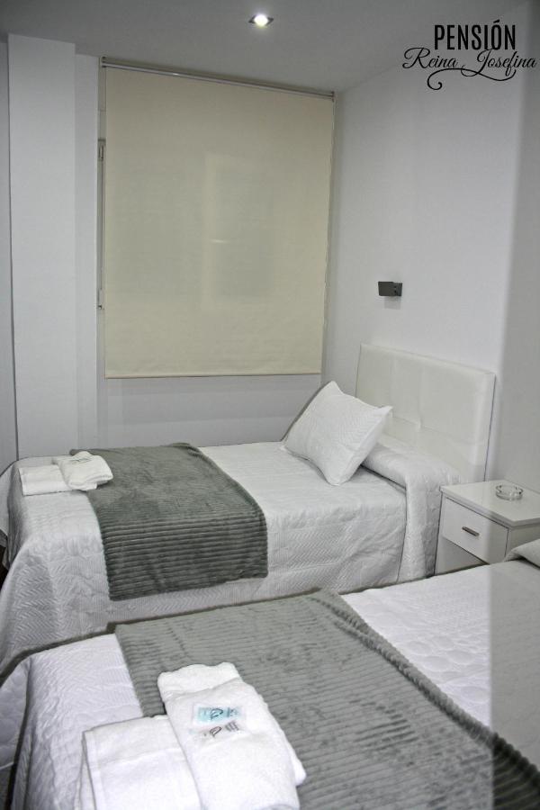 Pension Reina Josefina Santa Fe  Bagian luar foto